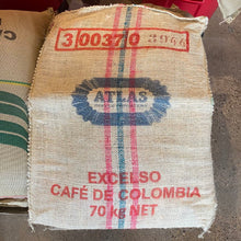 Load image into Gallery viewer, Cafe de Columbia